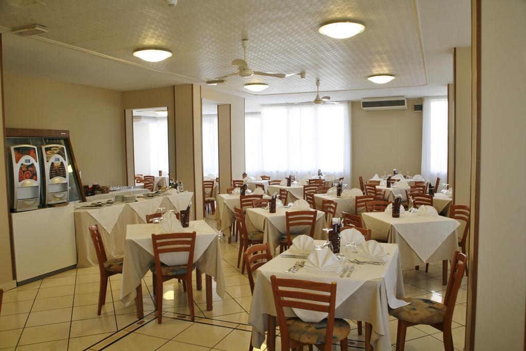 Hotel Primula Azzurra Cervia Eksteriør bilde